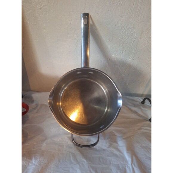 Wolfgang Puck Bistro Collection 4 Qt Sauce Pan Pot Stainless Steel No Lid READ - Picture 1 of 5